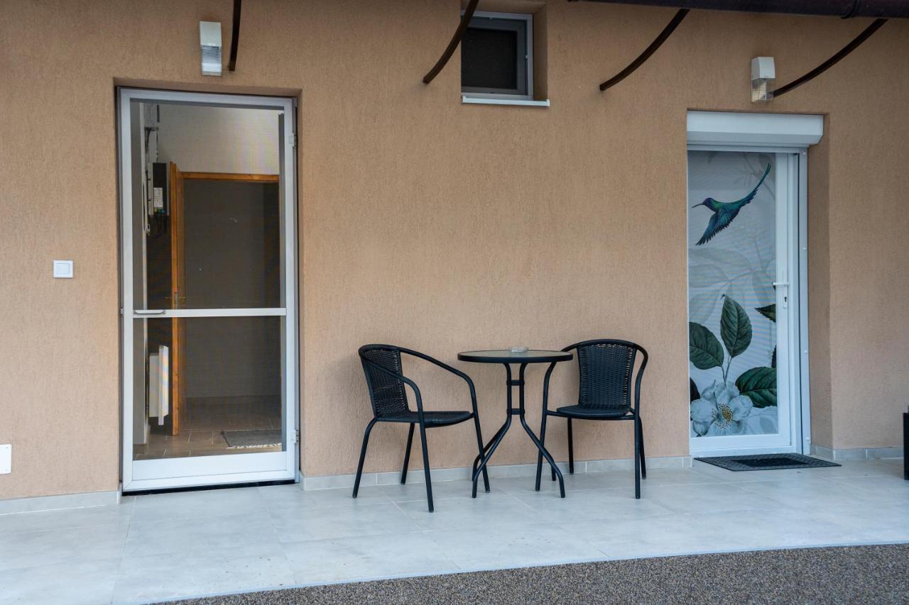 Kolibri Apartman - Makó Exterior foto